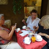 Duidelijk een tafel voor vier personen.