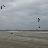 Op het strand in Knokke werd volop gekitesurft, Dinsdag 28 juli 2015.