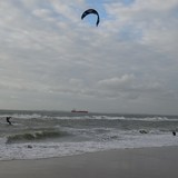 Thijs aan het kitesurfen.