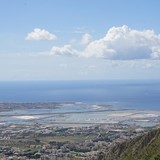 Uitzicht vanaf Erice op Trapani.