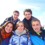 Cas, Freek, Ana Maria, Loes en Thijs.