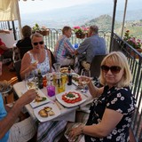 Lunch in Taverna Dell Etna.