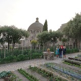 Rondleiding in de tuinen van het Castello Aragonese